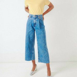 Levi Ribcage Pleated Crop Denim Jeans 26